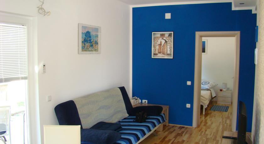 Apartments Pinus Pirovac Room photo