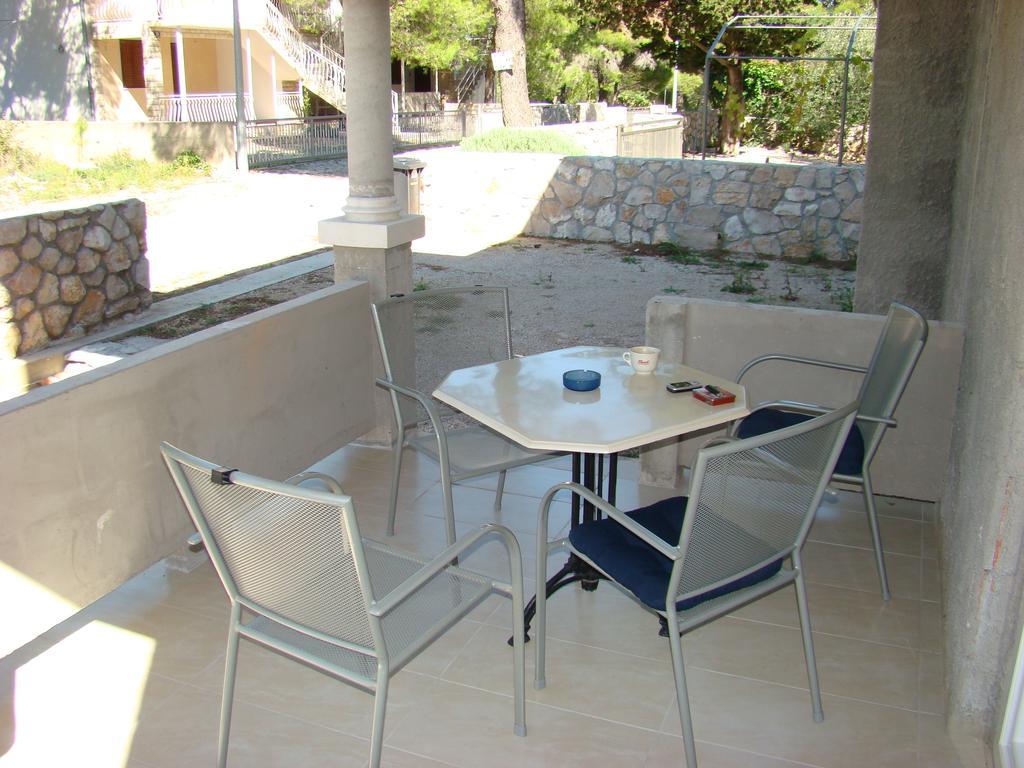 Apartments Pinus Pirovac Room photo