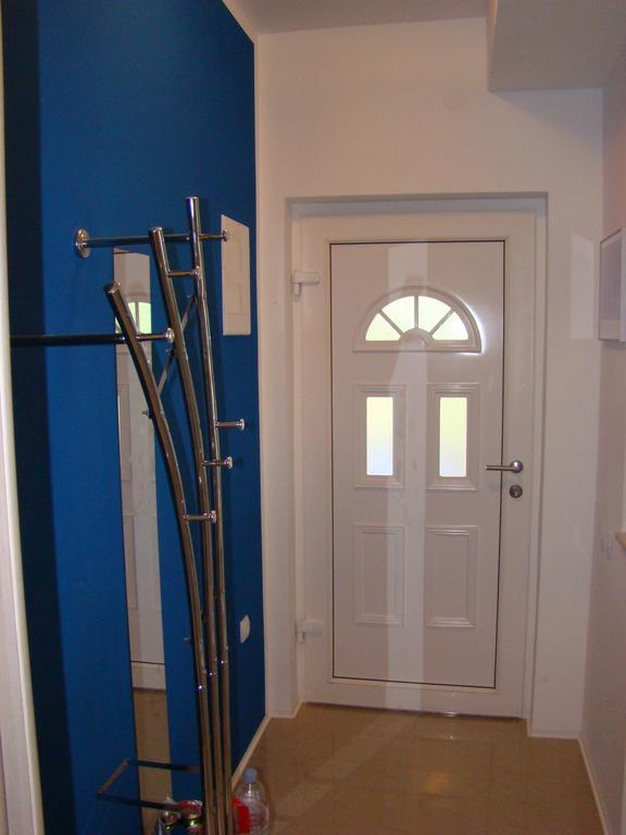 Apartments Pinus Pirovac Room photo